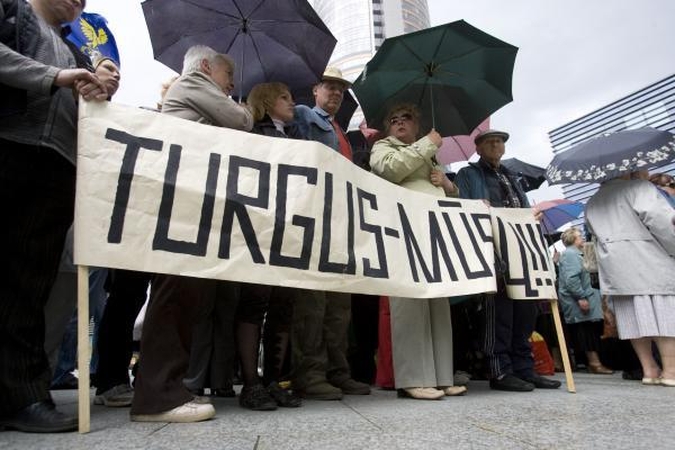 Kalvarijų turgaus nuoma sukėlė prekiautojų isteriją savivaldybėje