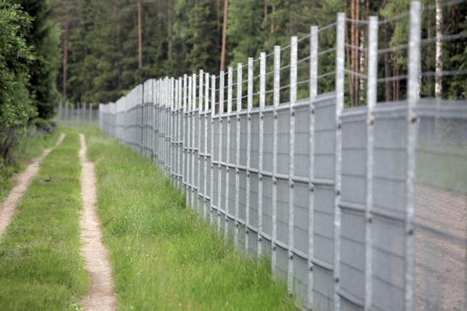 Pas vyrą Kaliningrade vykusi lietuvė taranavo užtvarus pasienyje
