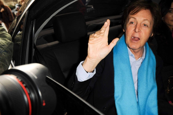 P.McCartney per „Eurostar“ chaosą taip pat buvo įstrigęs traukinyje