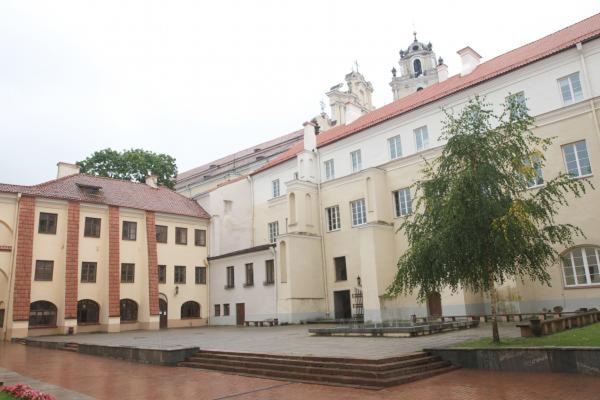 Vilniaus universitete didėja garbės daktarų gretos