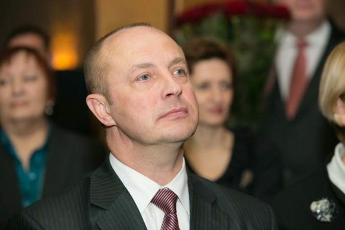 Už politikų gynimą - Antikorupcijos komisijos objektyvas