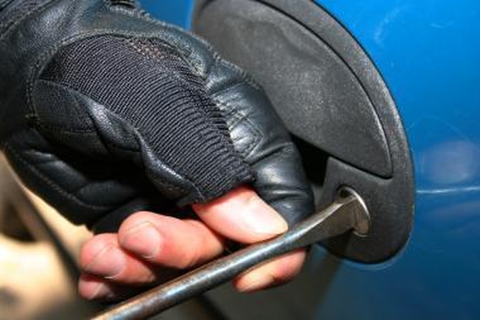 Šventojoje įsisuko automobilių vagys
