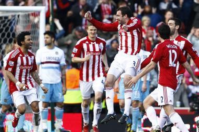 „Stoke City” ir „Manchester City” - FA taurės pusfinalyje