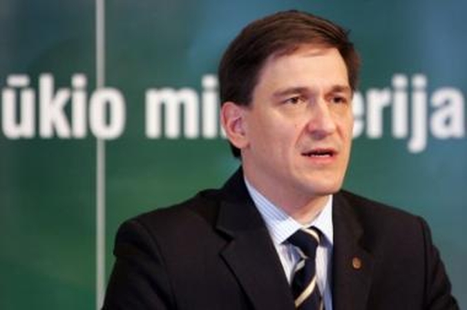 „Sodra“ – po didinamuoju stiklu (papildyta)