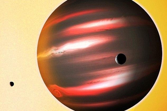 Astronomų atrastoje tamsiausioje planetoje šviestų net anglis