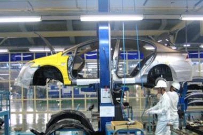 JAV automobilių gamintojams – milijardai