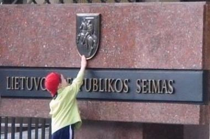 Grupė piliečių siūlo balais vertinti Seimo narius, nepažangiesiems užkirsti kelią į rinkimus
