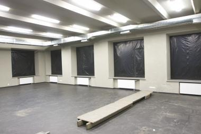 „Menų spaustuvėje“ atšaukiami spektakliai
