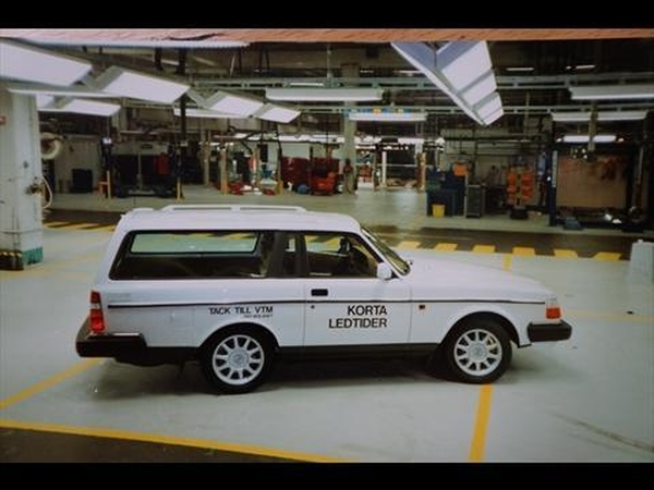 „Volvo 240“: kritika už nuobodų dizainą klientų neatstūmė