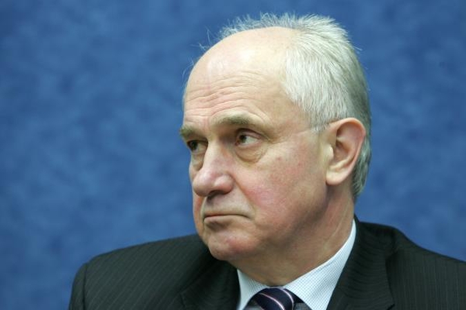 R.Šarkinas neketina atsisakyti išeitinės kompensacijos 