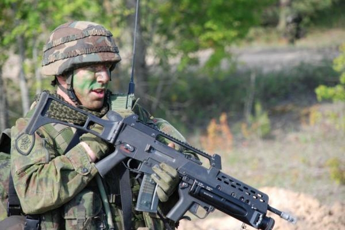 Kariuomenė po ilgos pertraukos pakvies įgūdžius atnaujinti pradinę karo tarnybą atlikusius vyrus