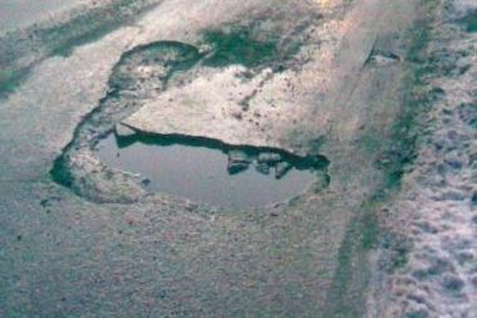 "Duobių duobės" savaitės nugalėtoja tapo duobė Slėnio gatvėje
