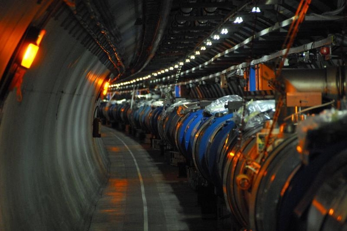 Po 25 metų sustabdytas dalelių greitintuvas „Tevatron“