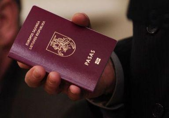 Vyriausybės projektas dėl pavardžių rašymo patyrė fiasko Seime (papildyta)