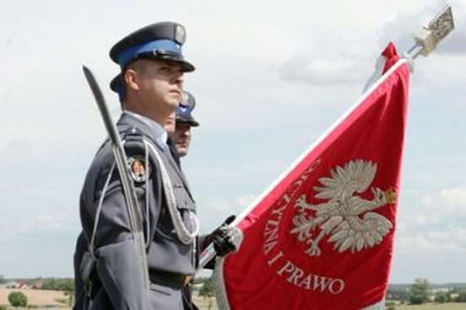 Lenkų "Rzeczpospolita" ragina Lietuvą "pabusti iš nacionalizmo sapno"
