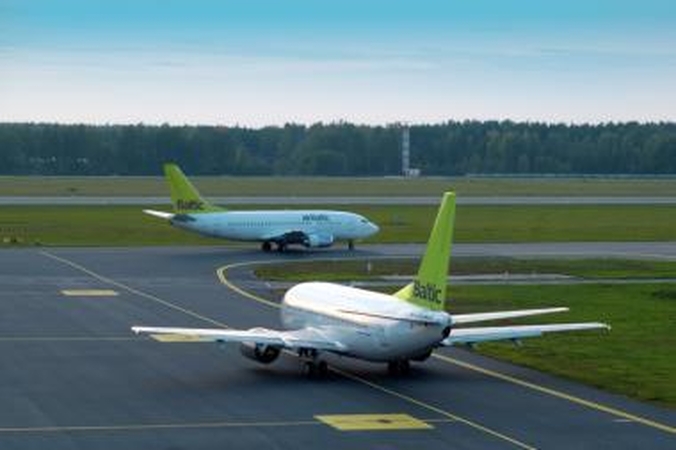 Latvių "airBaltic" skraidins Austrijos ir Šveicarijos valdininkus