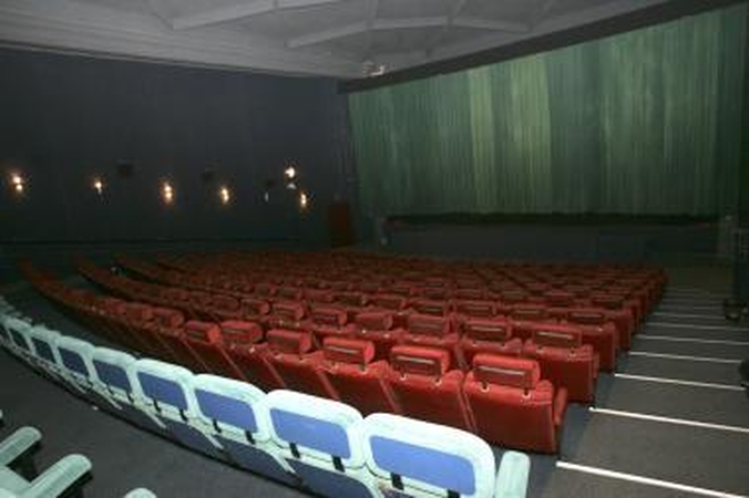 „Romuva“ laikinai atgyja - prasideda kino festivalis