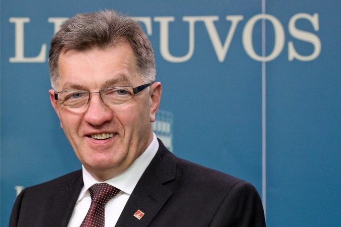 Premjerui A. Butkevičiui dar reikia tobulinti anglų kalbą