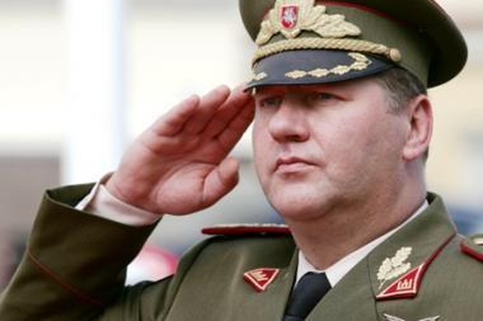 Kariuomenės vado V.Tutkaus sveikata gerėja