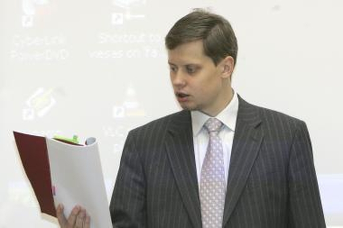 Vidinis konservatorių mūšis dėl valdžios prasidėjo