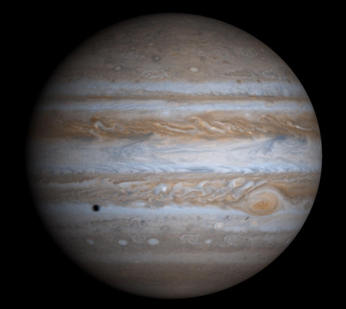 Jupiterį palaikius signaline raketa, ant kojų buvo sukelti gelbėtojai
