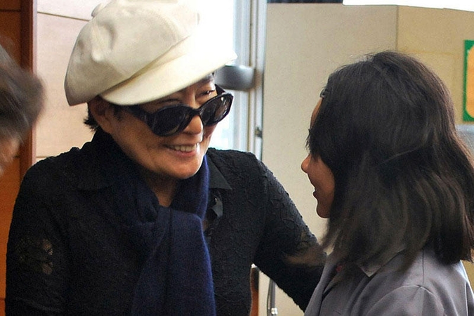 J.Lennono našlė Yoko Ono apsilankė Fukušimoje