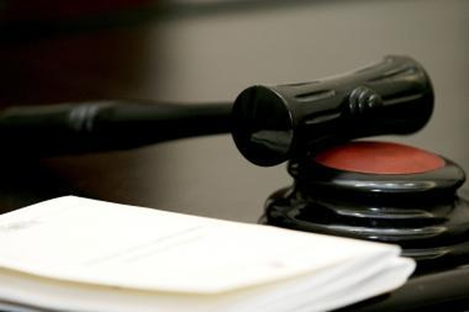 Valstybę bandę apgauti verslininkai susitiks teisme 