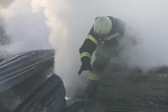 Vilniuje vėl degė apleistas namas