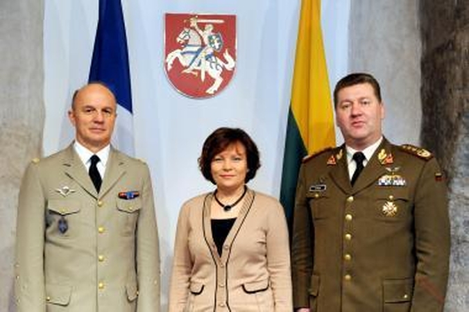 R.Juknevičienė susitiko su Prancūzijos kariuomenės vadu