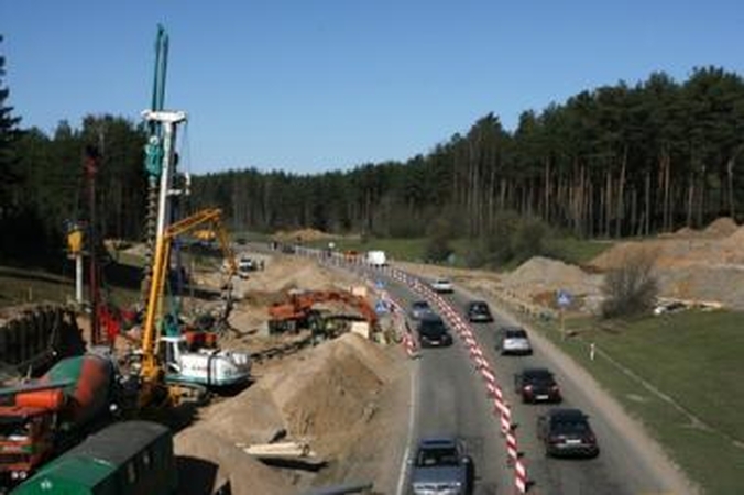 „Panevėžio keliai“ stabdo Vilniaus vakarinio aplinkkelio statybas