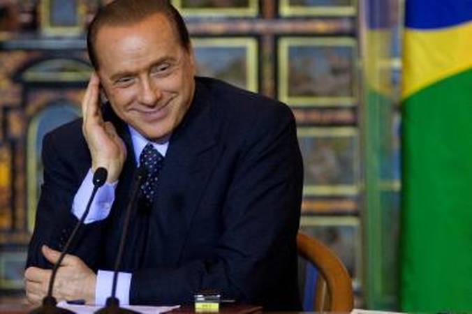 S.Berlusconis italus ragina daugiau išlaidauti 