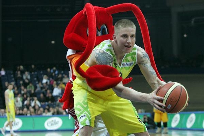 "Lietuvos rytas" sudarė sutartį su gynėju A.Šikšniumi