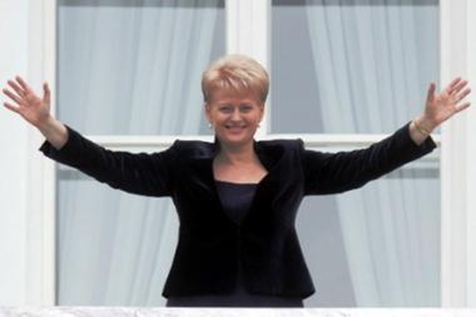 Prezidentės sveikinimai - Ž.Balčiūnaitei ir jauniesiems krepšininkams