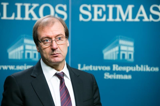 V. Uspaskichas apie N. Venckienės neliečiamybę: agituosiu palaikyti ją
