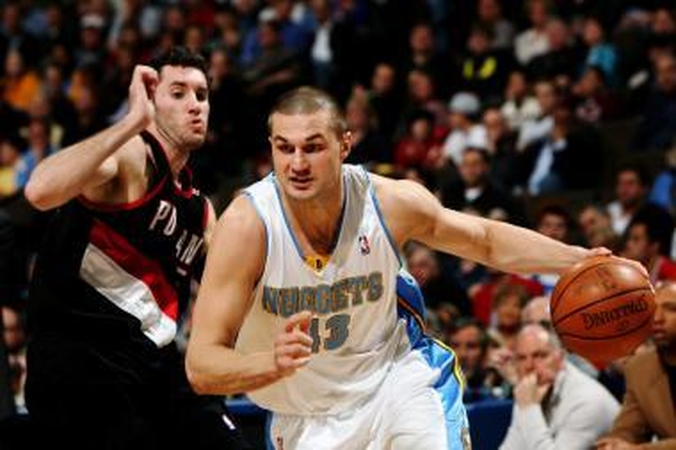 L.Kleiza žaidžia su lūžusiu nykščiu