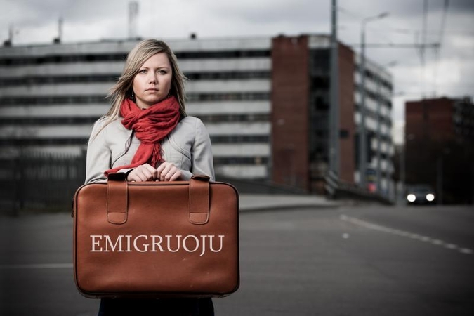 Emigraciją siūloma stabdyti pareigojant studentus dirbti Lietuvoje