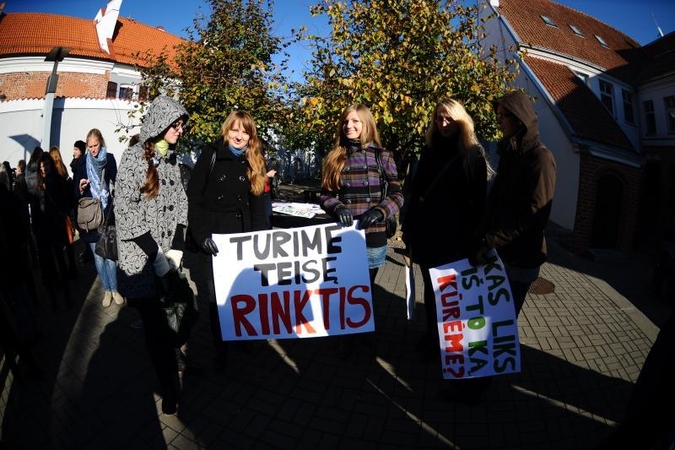 Studentai vieningai nesutaria dėl rotacijos dažnio