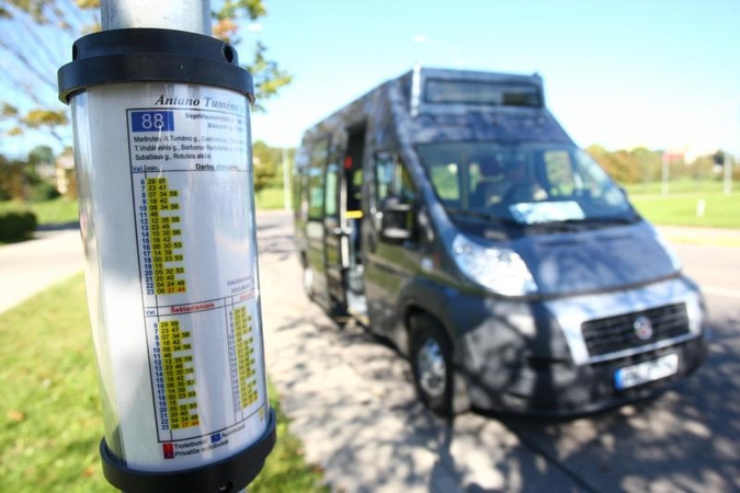 Kai kurie viešojo transporto bilietai kainuos pigiau