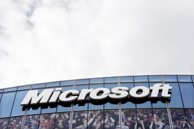 „Microsoft" apkaltino britų mažmeninką „Comet“ piratavimu