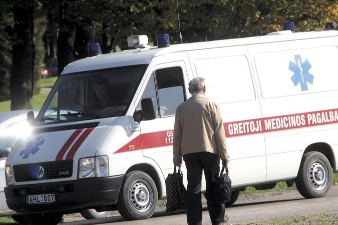 Kaune peiliu sužalotas vyras