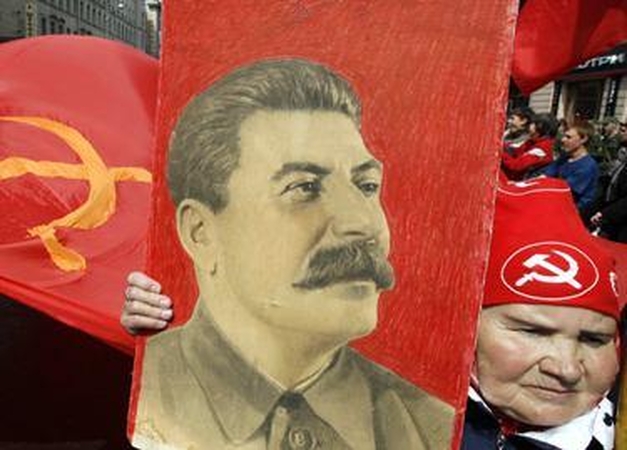 Stalinas pretenduoja tapti populiariausiu rusų veikėju