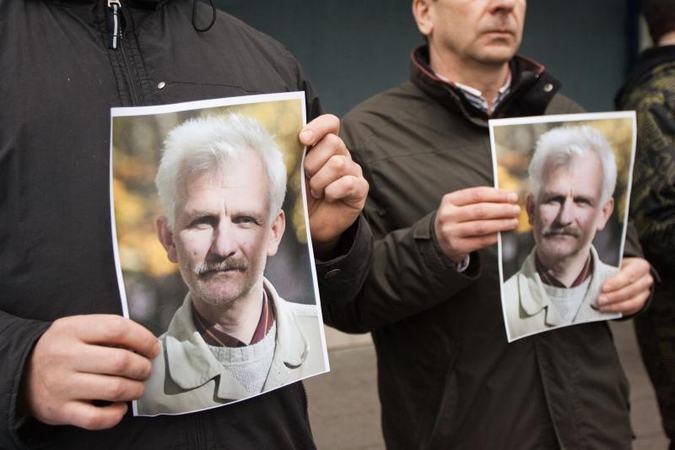 Baltarusijos aktyvisto A.Beliackio žmona: apie jo būklę belangėje tylu