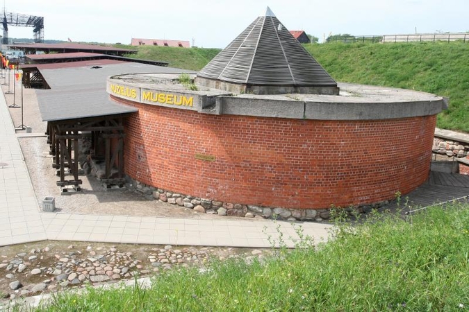Archeologai atidengs Klaipėdos pilies pamatus