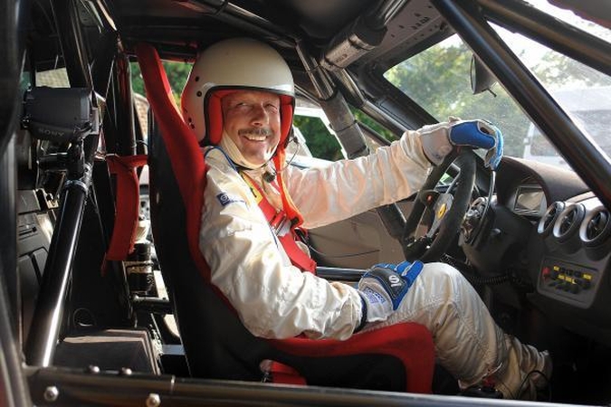 S.Brundza automobilių gedimus nustato pagal kvapą