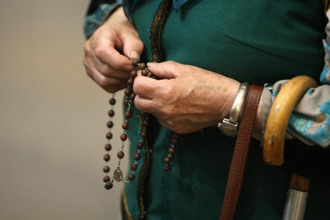 Piligrimai žygiuoja iš Kryžių kalno į Šiluvą