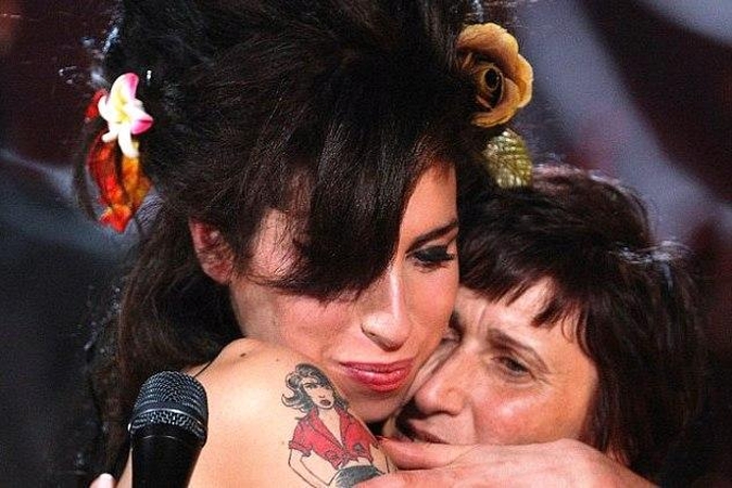 Moteris laimėjo „iPod“, nes atspėjo, kurią dieną mirs A.Winehouse