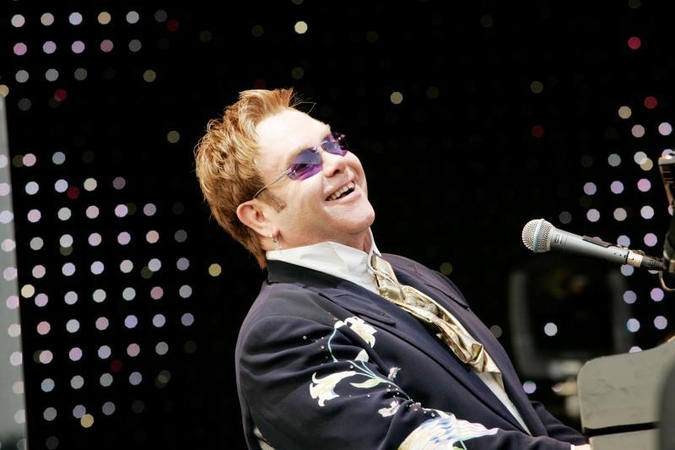 Eltonas Johnas ir George‘as Michaelas užkasė karo kirvį