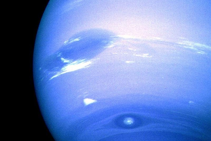 „Keistoji planetų porelė“ šoka pavojingą tango 