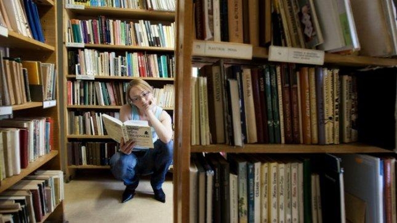 Plungės viešoji biblioteka įsikūrė istorinėje laikrodinėje