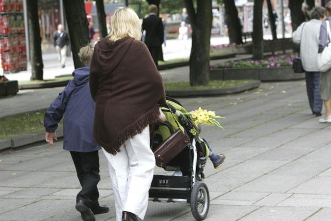 Seime daugėja pritariančių rugsėjo 1-ąją tėvams suteikti laisvadienį